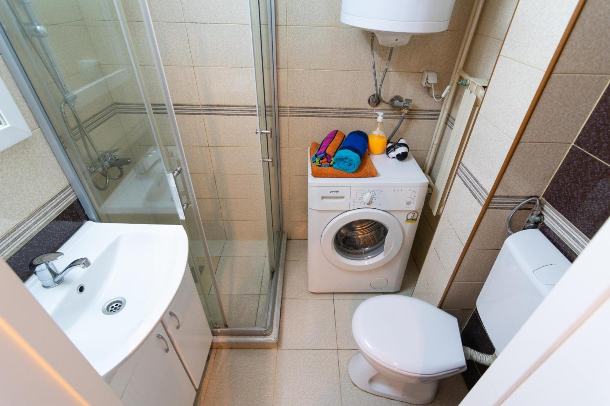 • Skopje Downtown ǀ 2 Bedrooms ǀ Parking • Exteriör bild